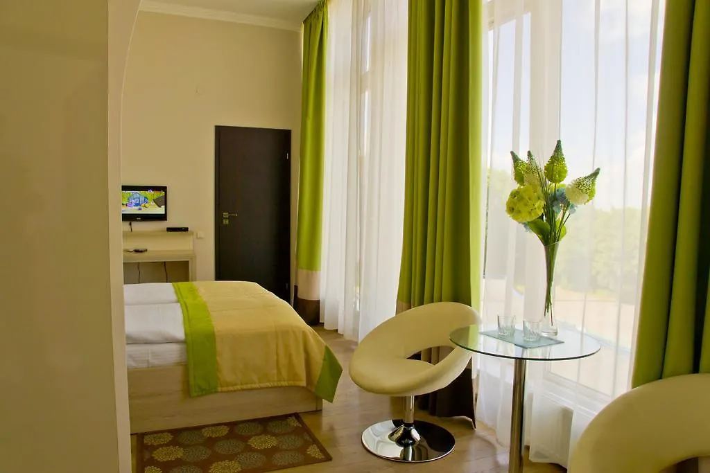 Hotel Merkuriy Lviv